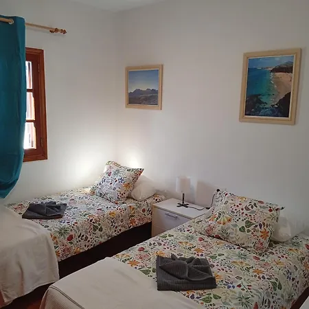 Semesterbostad Casa Brisamar , Private Sea View House In Puerto del Carmen (Lanzarote)
